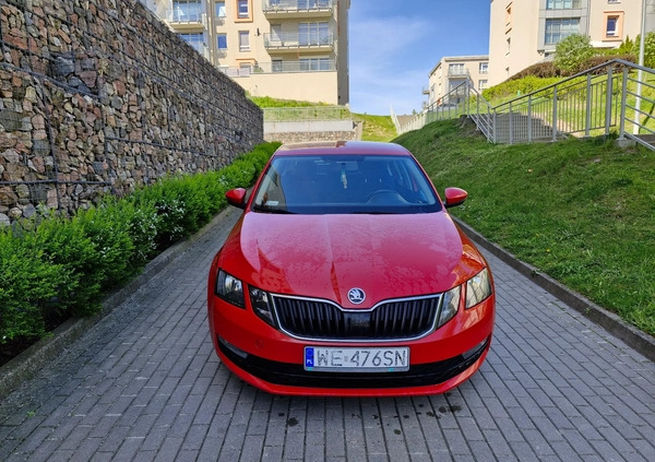 Skoda Octavia cena 36900 przebieg: 210000, rok produkcji 2018 z Barwice małe 37